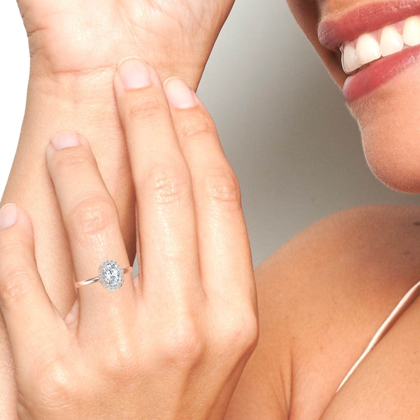 White Diamond Celestia Glow Halo Classic Band Engagement Ring - Xueli