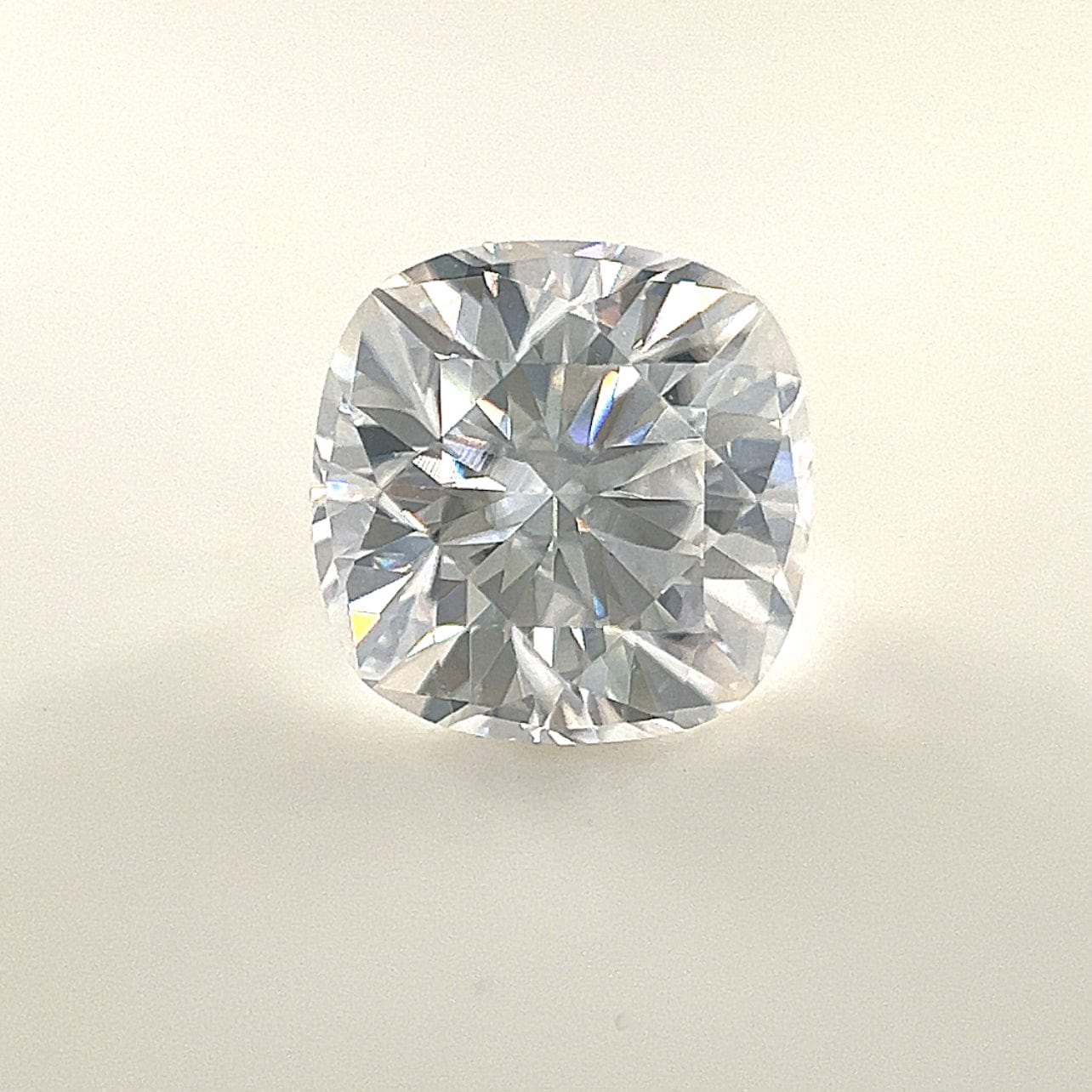 8mm Cushion White Moissanite